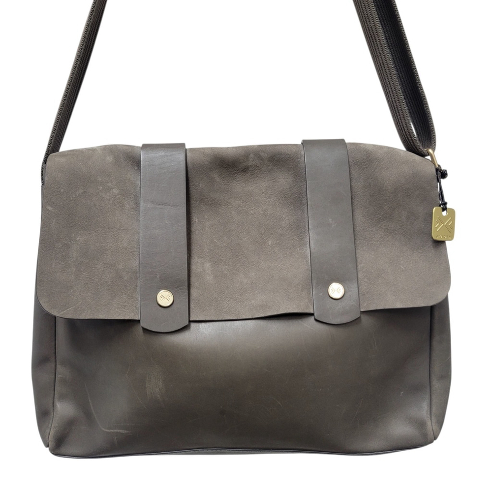 SKAGEN Men Gray Messenger Genuine Cowhide Leather Crossbody Laptop Crossbody Bag